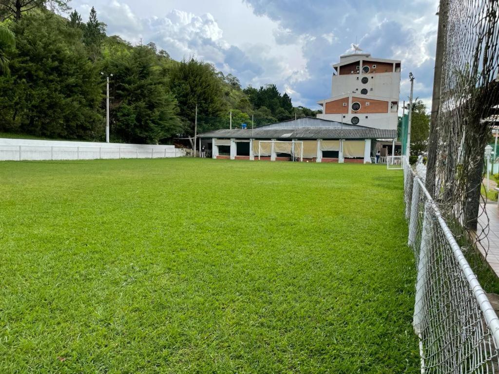 Hotel Cavalinho Branco Flat-105 Águas de Lindóia Dış mekan fotoğraf