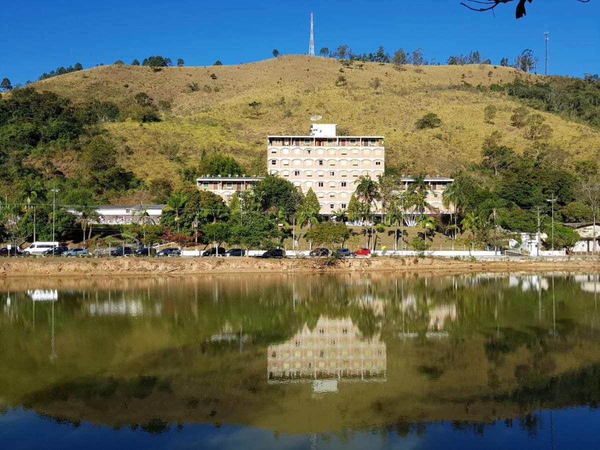 Hotel Cavalinho Branco Flat-105 Águas de Lindóia Dış mekan fotoğraf